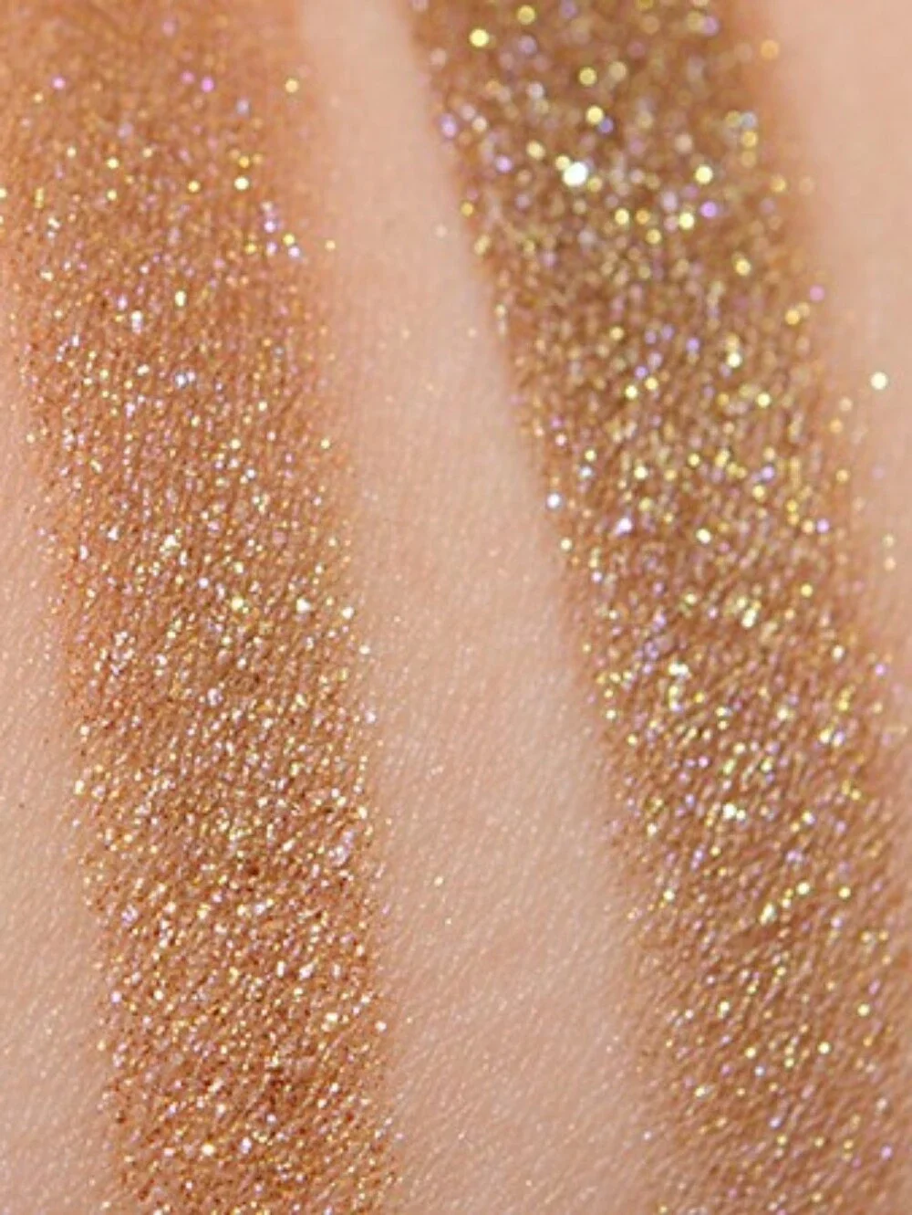 🧚‍♀️DARK FORCE Urban Decay Swatched Moondust Eyeshadow Single